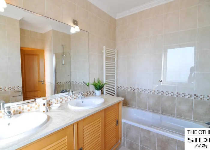 The Other Side D'el Rey Amoreira (Leiria)