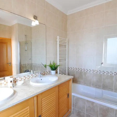 The Other Side D'el Rey Amoreira (Leiria)