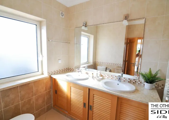 The Other Side D'el Rey *